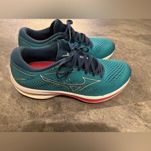 Mizuno Wave Rider 25 Women’s 8.5